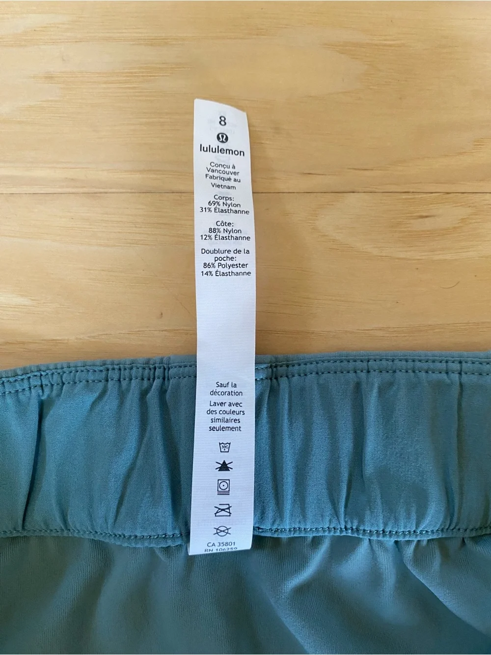 Lululemon Women’s Joggers Seafoam Green Athletic Pants Size 8 Athleisure